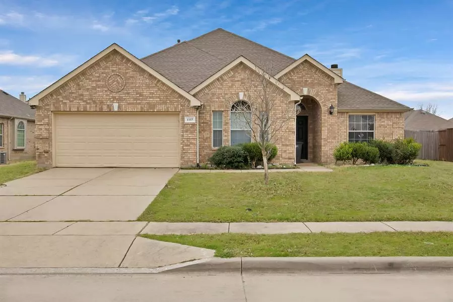 1117 Victory Bells Drive, Fort Worth, TX 76052