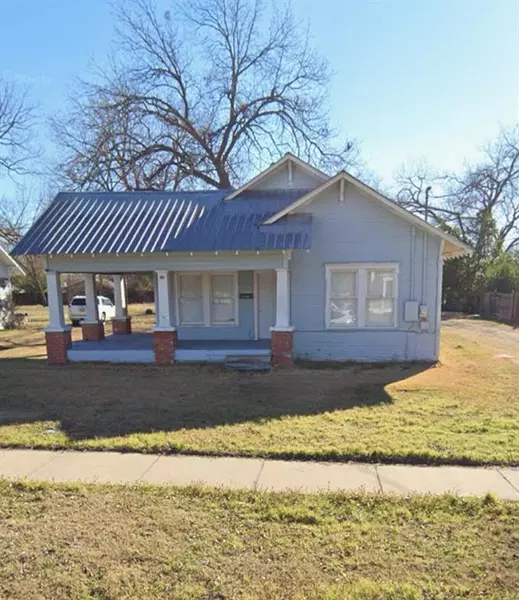 502 N Virginia Street, Terrell, TX 75160