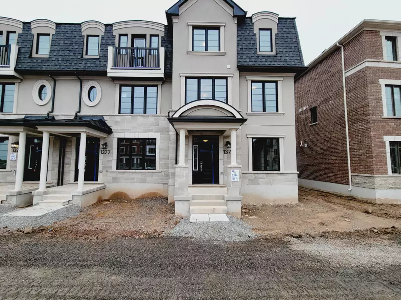 1375 William Halton Pkwy, Oakville, ON L6M 5N9