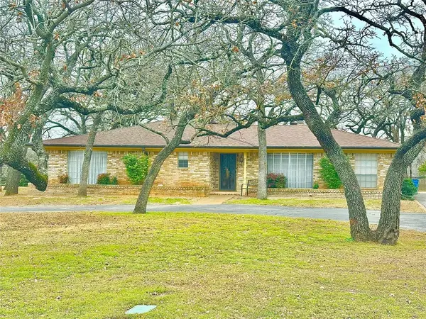 221 Oakview Drive, Double Oak, TX 75077