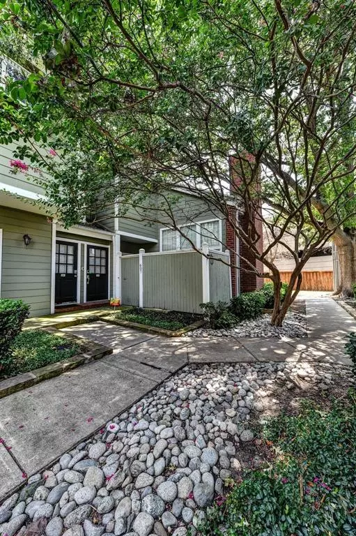 Dallas, TX 75252,6220 Bentwood Trail #608