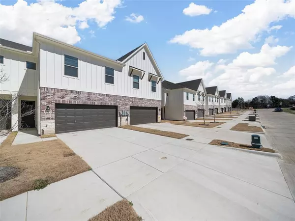 Dallas, TX 75227,6325 MASON Court