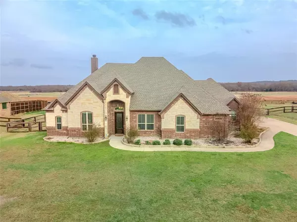 8360 Old Springtown Road, Springtown, TX 76082