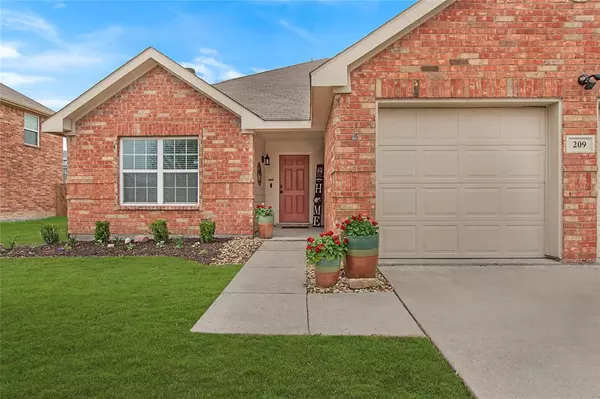 Waxahachie, TX 75165,209 Equestrian Drive