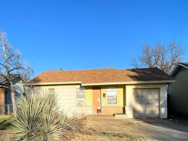 4621 Elgin Avenue, Lubbock, TX 79413