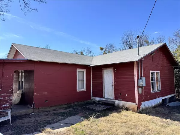 Brownwood, TX 76801,900 7th Street