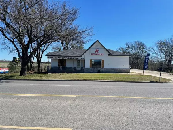 2400 N Nolan River Road, Cleburne, TX 76033