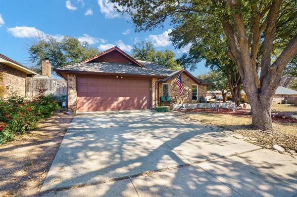 4017 Cherryhill Court, Arlington, TX 76016