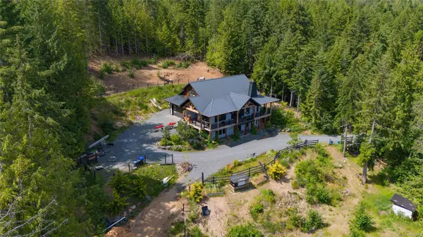 1780 Wesley Ridge Pl, Qualicum Beach, BC V9K 2V2