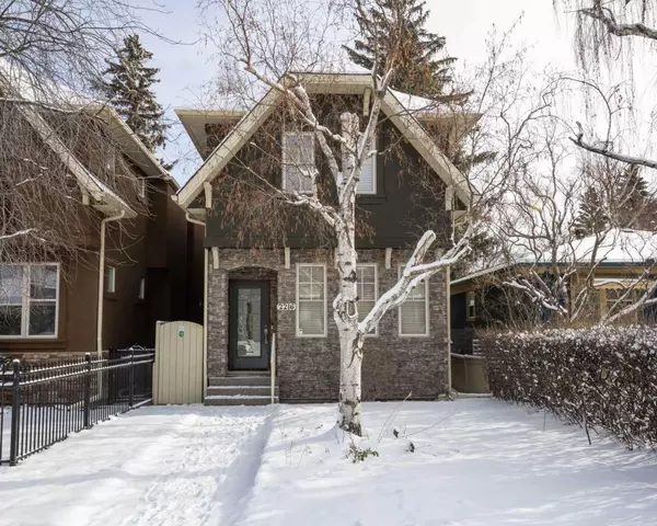 2216 36 ST Southwest, Calgary, AB T3E 2Z4