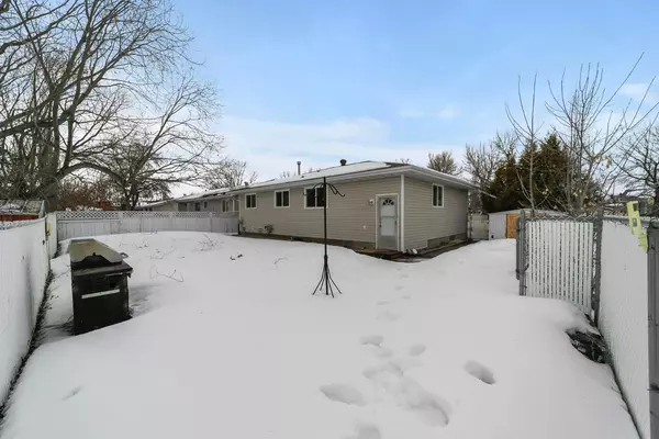 Camrose, AB T4V 3P6,6507 35 AVE