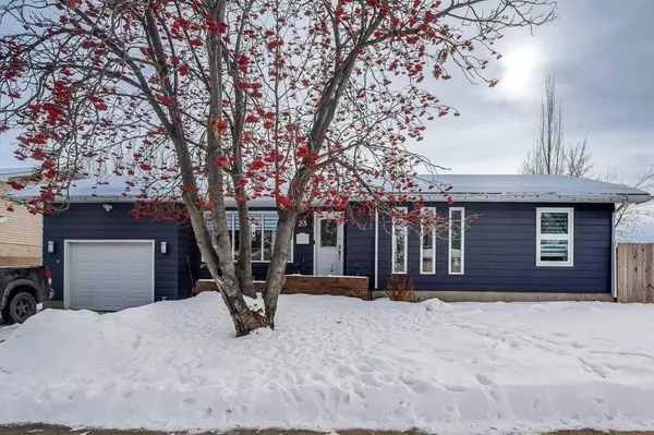 23 Martin Close, Red Deer, AB T4N 0G9