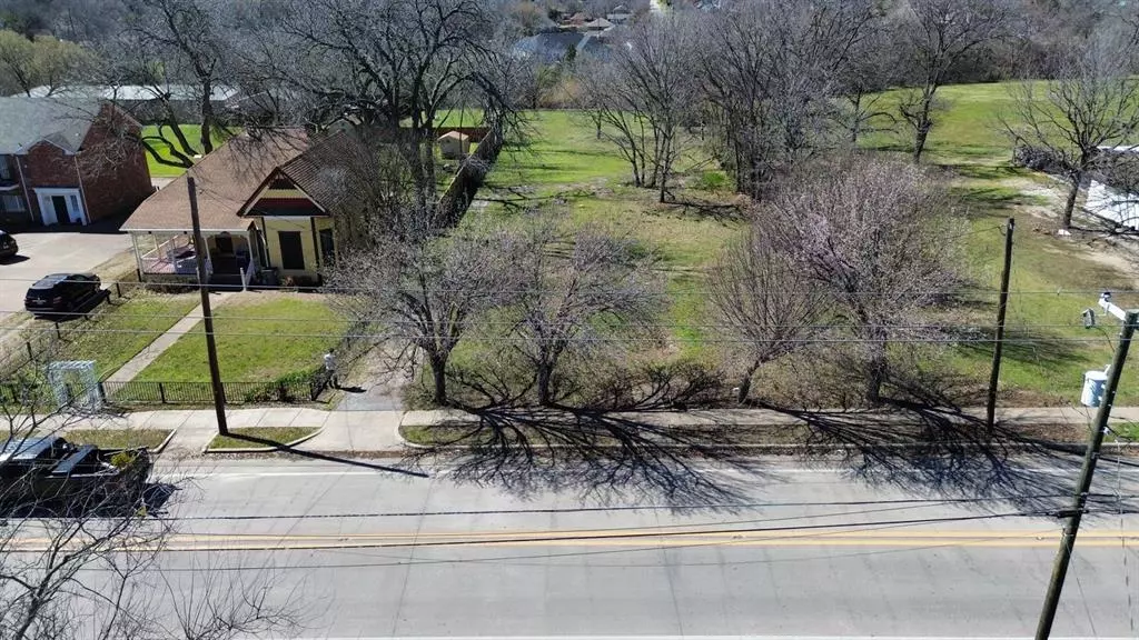 307 N Dallas Avenue, Lancaster, TX 75146