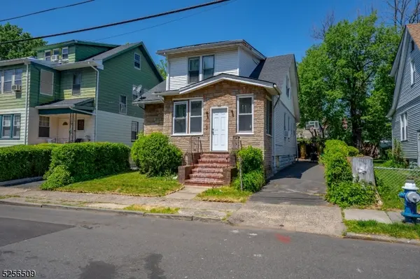 24 Oakland St, Irvington Twp., NJ 07111