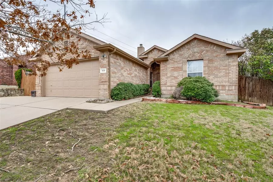 808 Lone Pine Drive, Little Elm, TX 75068