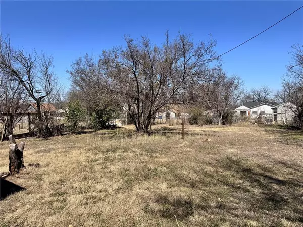 Brownwood, TX 76801,900 7th Street