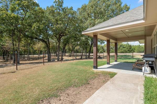 183 County Road, Gordonville, TX 76245