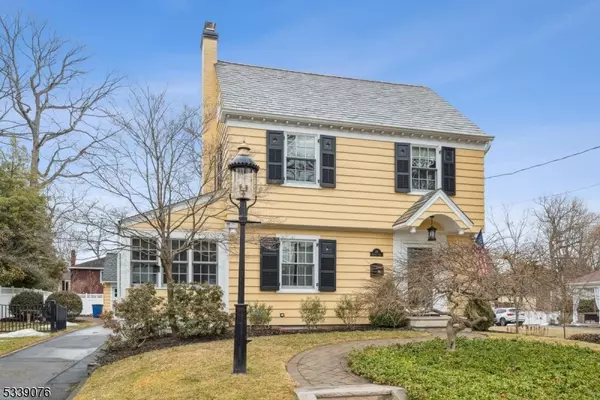 40 Georgian Rd, Morristown Town, NJ 07960