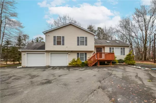 1214 Shadblow Road, Tobyhanna Twp, PA 18346