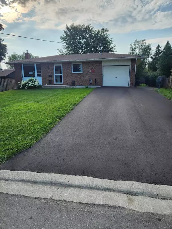 315 Birmingham ST E, Wellington North, ON N0G 2L2