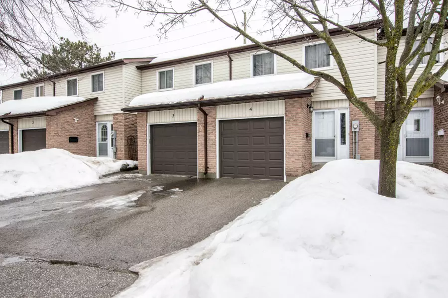 261 Rose ST #4, Barrie, ON L4M 2V3