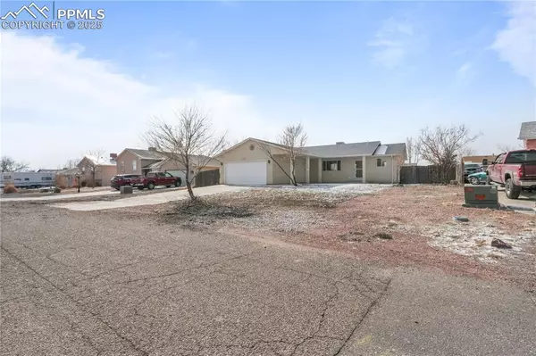 Pueblo, CO 81007,653 S Wolcott DR