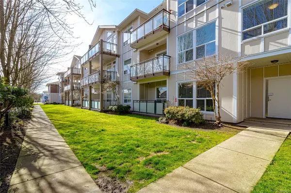 Langford, BC V9B 2S3,938 Dunford Ave #114