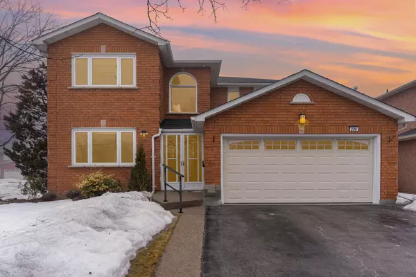 299 Hickory CIR, Oakville, ON L6H 4V3