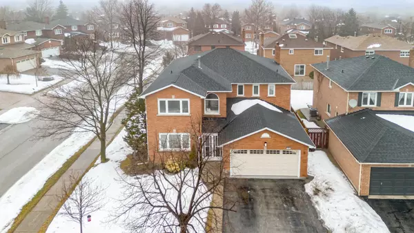 Oakville, ON L6H 4V3,299 Hickory CIR