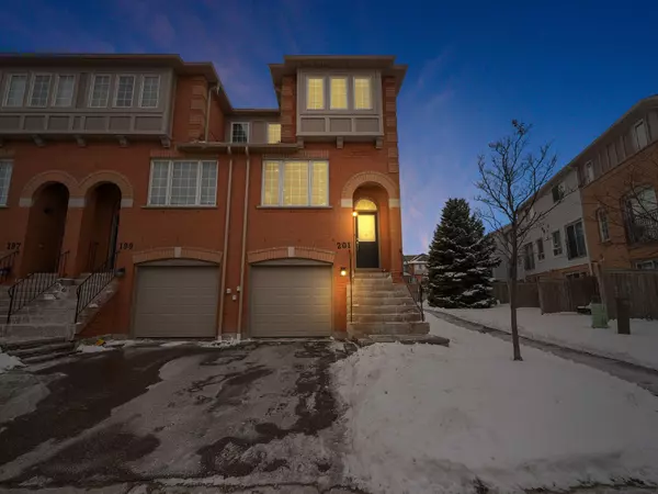 Mississauga, ON L5V 2G7,5030 Heatherleigh AVE #201