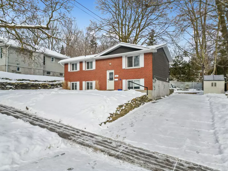 210 Antrim ST, Peterborough, ON K9H 3G4