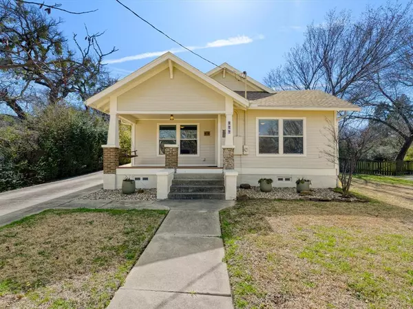 811 Anderson Street, Denton, TX 76201