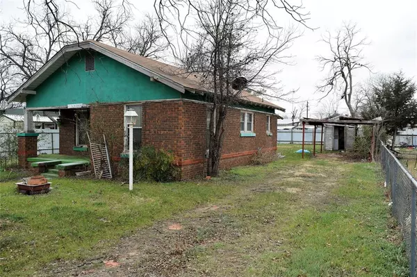 Coleman, TX 76834,415 W 12th Street