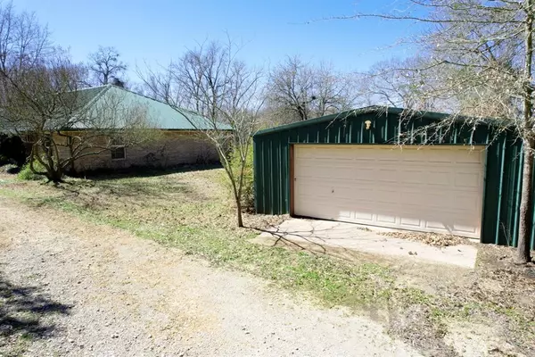 Quitman, TX 75783,439 County Road 1445