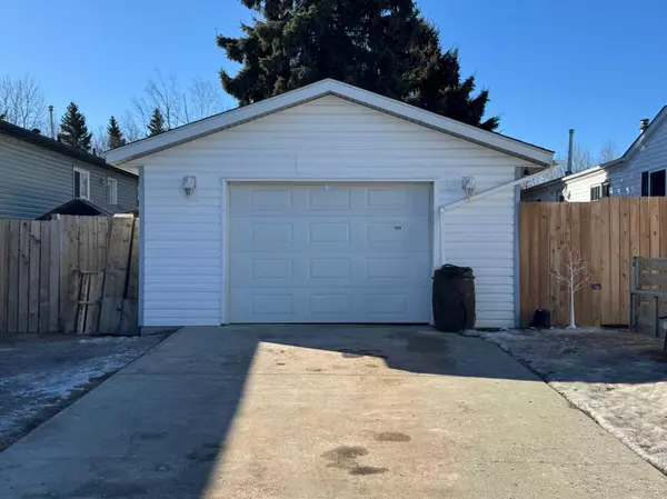 Slave Lake, AB T0G 2A3,1121 12 AVE Southeast