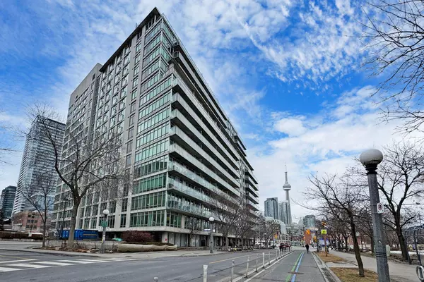 650 Queens Quay #216, Toronto C01, ON M5V 3N2