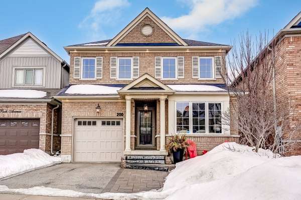 200 webb ST, Bradford West Gwillimbury, ON L3Z 0P8