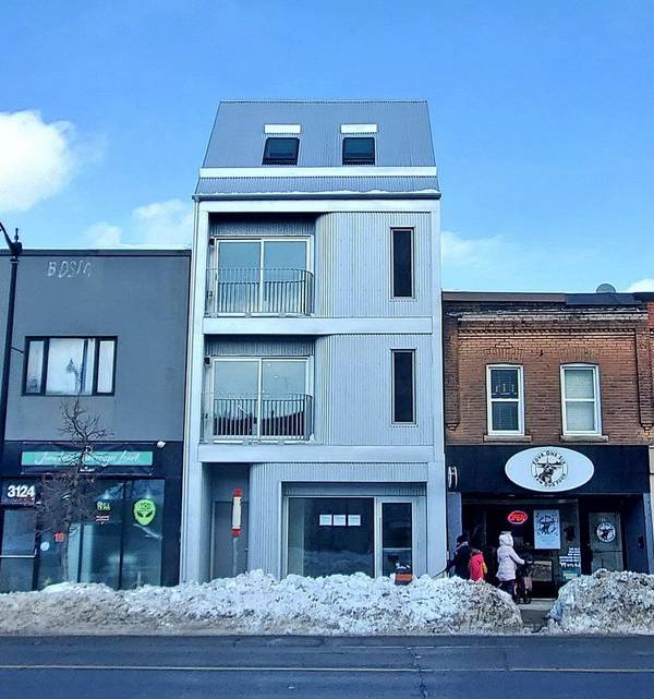 3122 Dundas ST W #Unit 4, Toronto W02, ON M6P 2A1