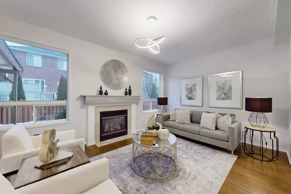 Mississauga, ON L5M 7X9,3829 Larisa GRV