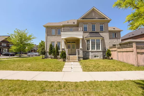 2 Lorenzo CIR, Brampton, ON L6R 0Z9