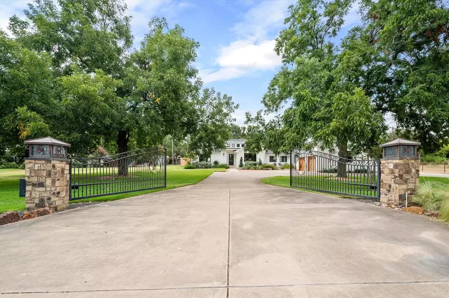 1485 Dove Road, Westlake, TX 76262