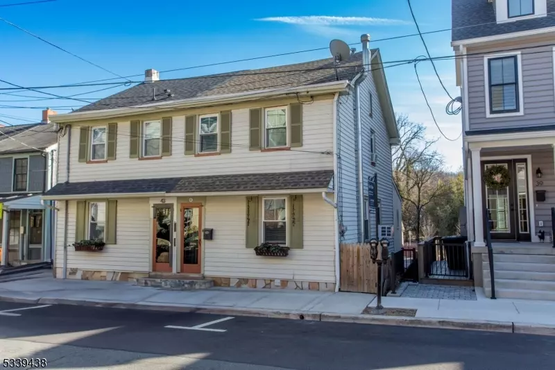 41 Ferry St, Lambertville City, NJ 08530