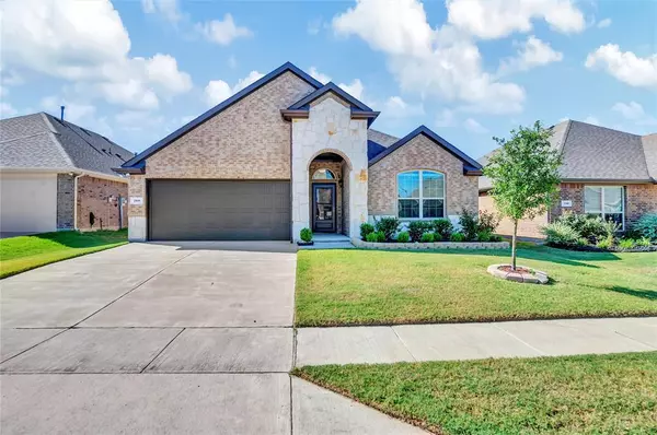 760 Jamestown Lane, Fate, TX 75189