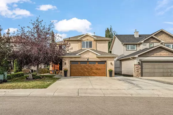 140 West Creek Close, Chestermere, AB T1X 1M3