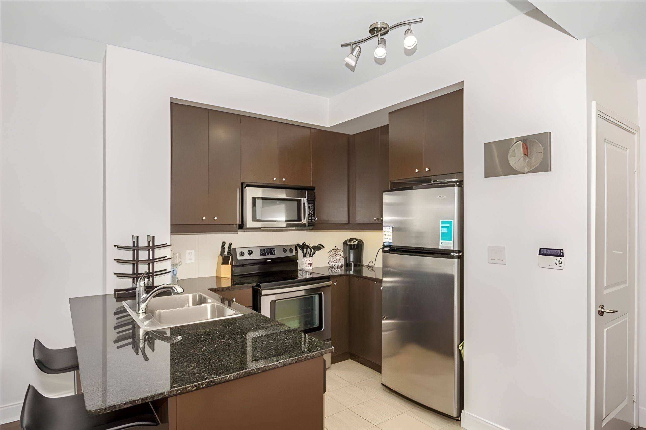 Mississauga, ON L4Z 0A8,50 Absolute AVE #409