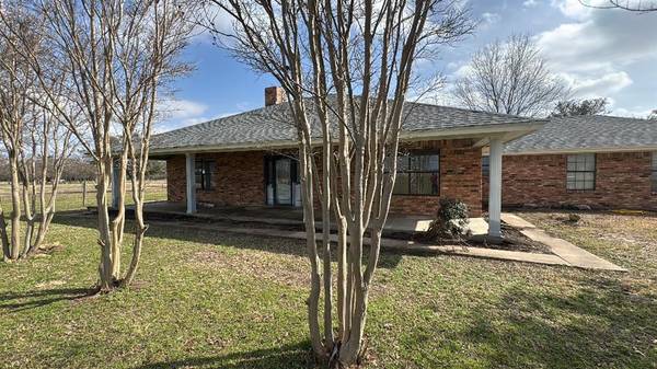 4181 S Nolan River Road, Cleburne, TX 76033