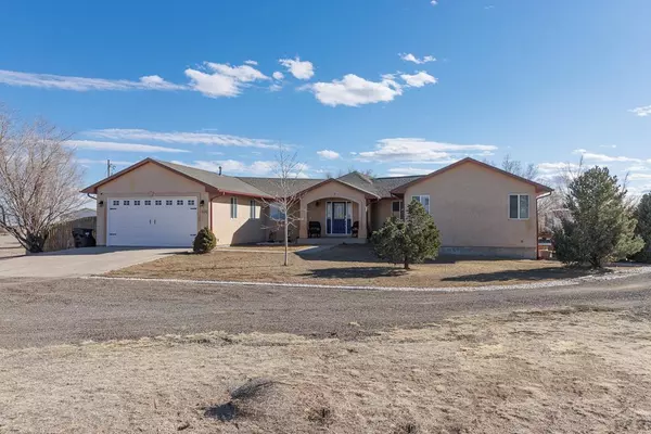 506 E Abeyta Dr, Pueblo West, CO 81007