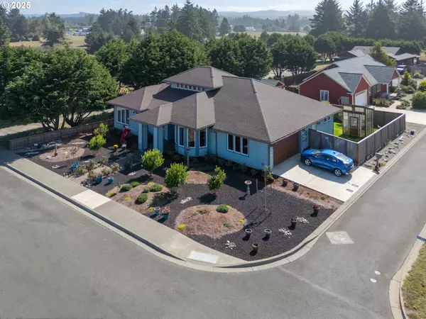 Bandon, OR 97411,557 Shearwater Circle