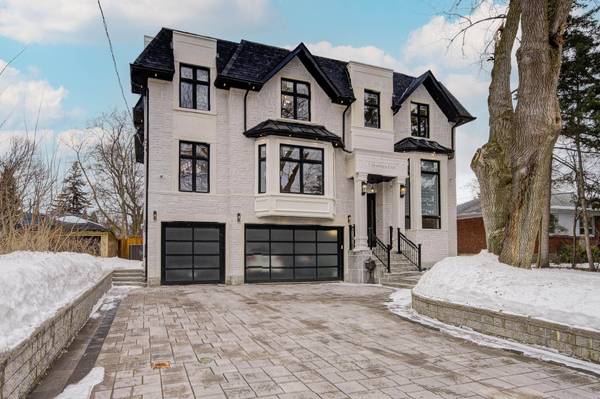 3 DROMORE CRES, Toronto C07, ON M2R 2H4