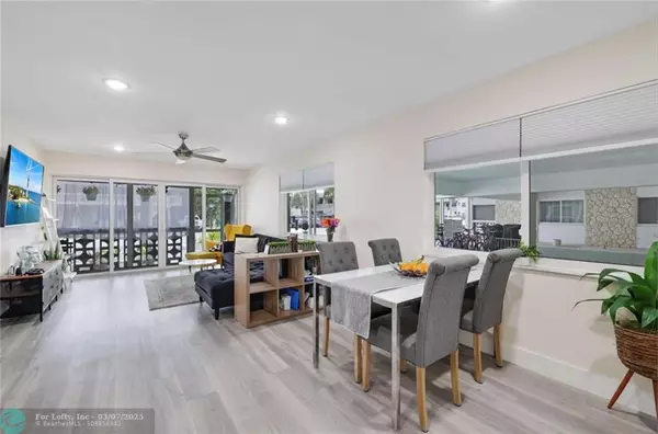 Lighthouse Point, FL 33064,2161 NE 42nd Ct #106